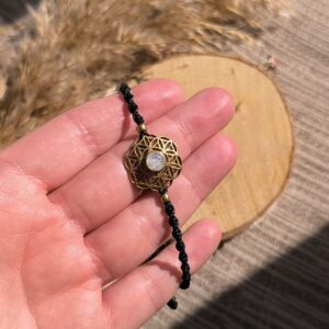 Bracelet noir et Fleur de vie